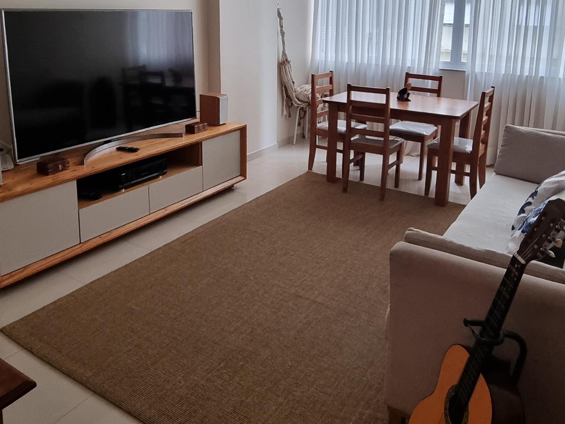 Confortavel Em Copacabana Appartamento